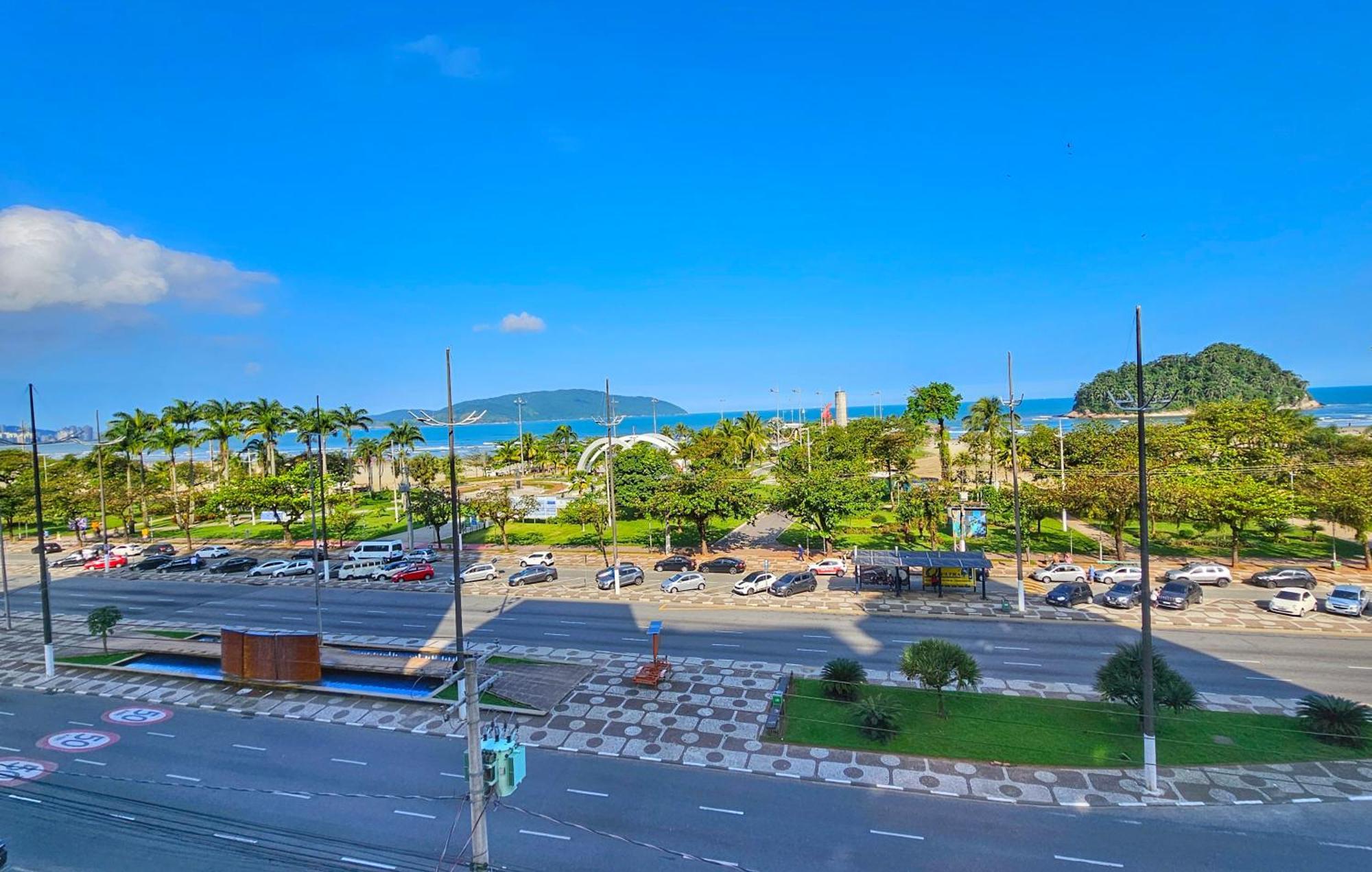 Apartamento Vista Pro Mar - - Otima Localizacao